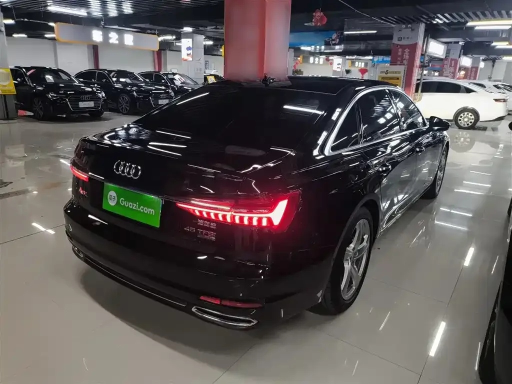 Audi A6L 2021 из CN, фото 10