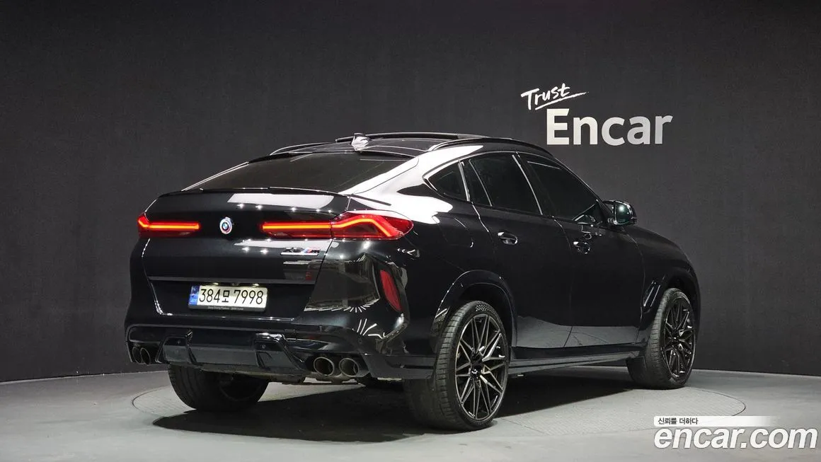BMW X6M 2023 из KR, фото 9