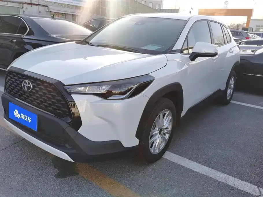 Toyota Corolla Cross 2023 из CN, фото 1