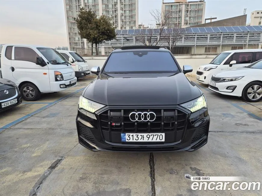 Audi SQ7 2023 из KR, фото 1