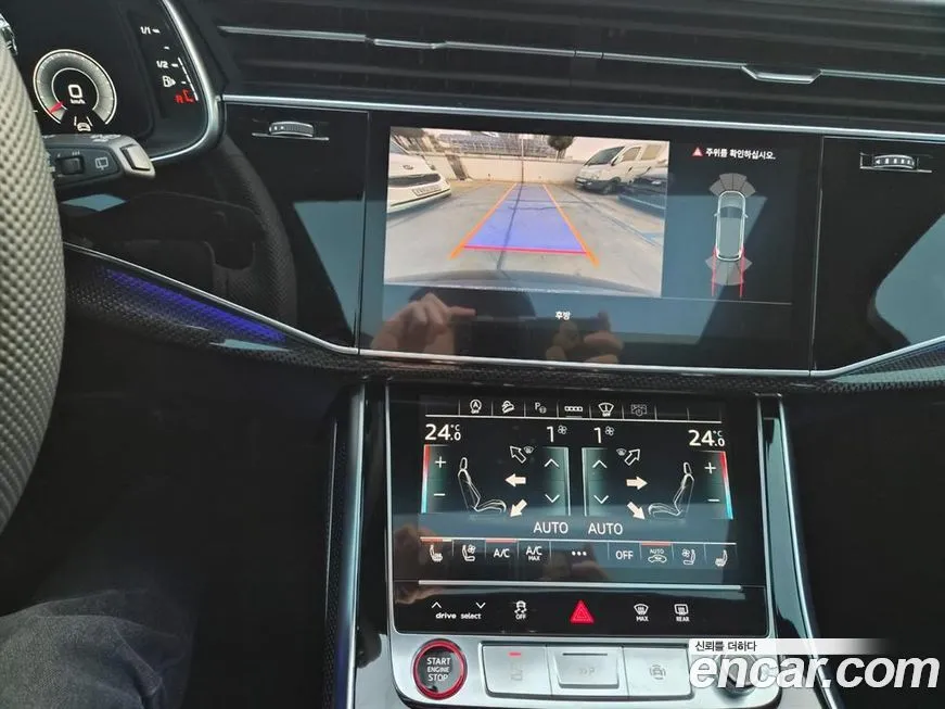 Audi SQ7 2023 из KR, фото 3