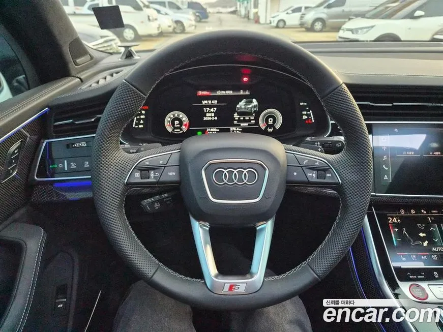 Audi SQ7 2023 из KR, фото 10