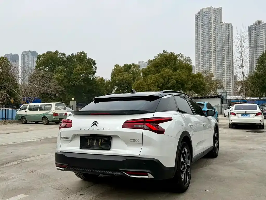 Citroen C5 X 2024 из CN, фото 5