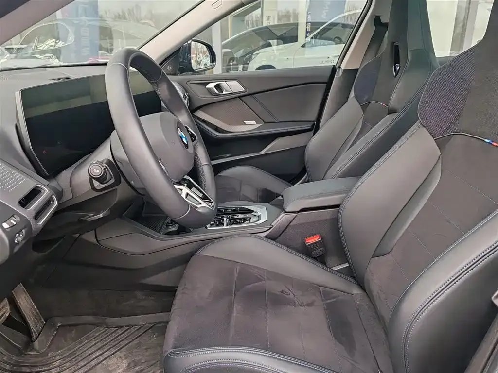 BMW 2 Series 2025 из CN, фото 10