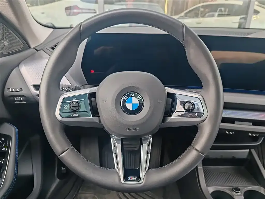 BMW 2 Series 2025 из CN, фото 2