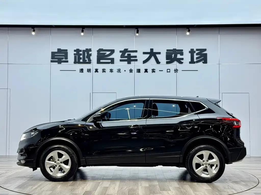Nissan Qashqai — фото 2