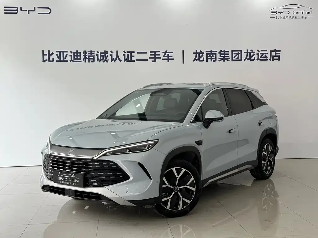 BYD L DM-i — фото 1