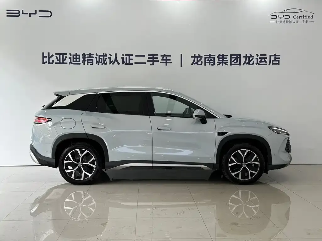 BYD L DM-i — фото 7
