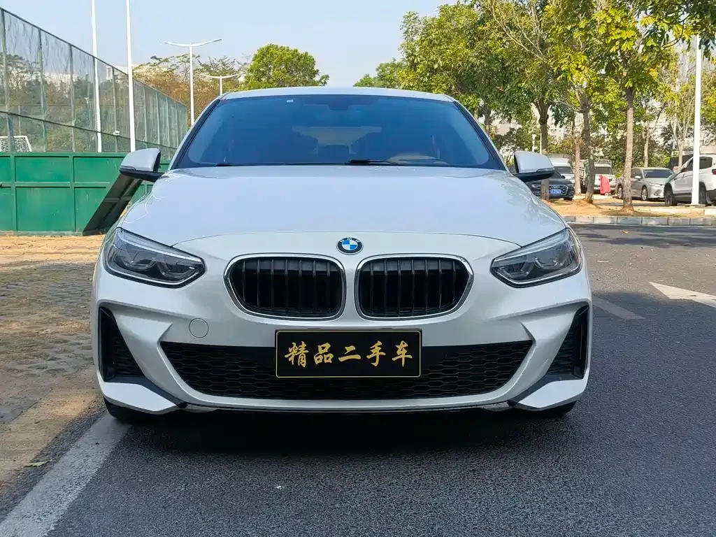 BMW 1 Series 2021 из CN, фото 2