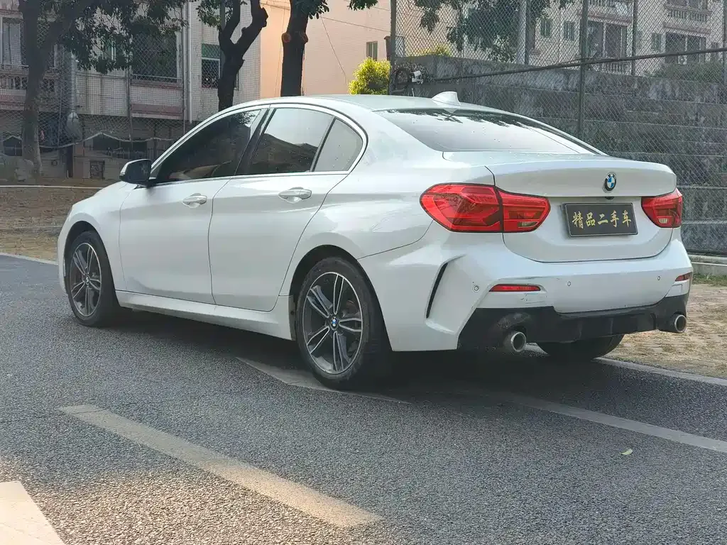 BMW 1 Series 2021 из CN, фото 6