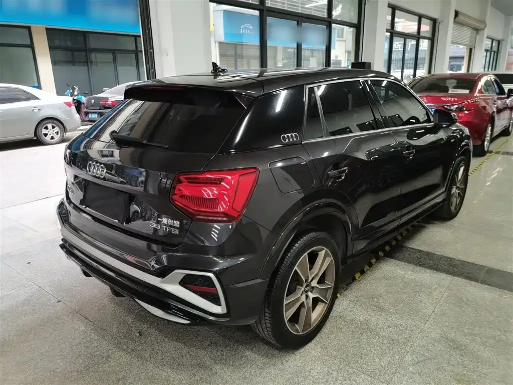 Audi Q2L 2022 из CN, фото 9