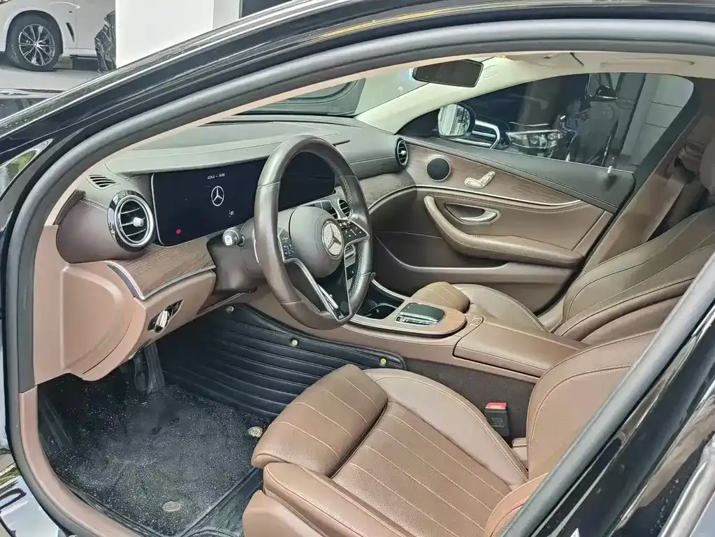 Mercedes-Benz E-Class 2023 из CN, фото 4