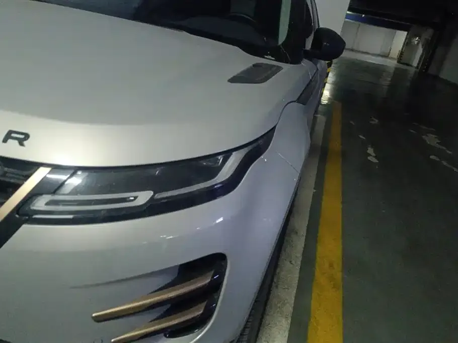 Land Rover Evoque 2024 из CN, фото 4