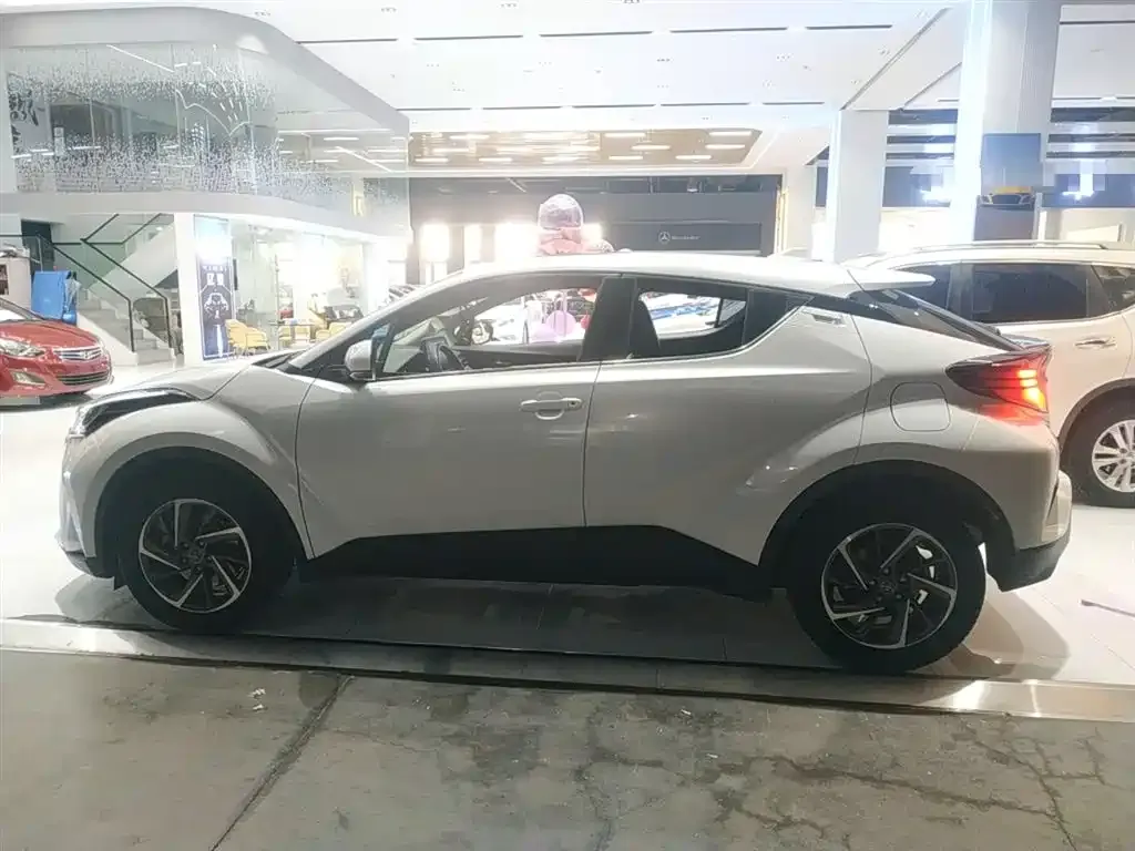 Toyota C-HR 2022 из CN, фото 7