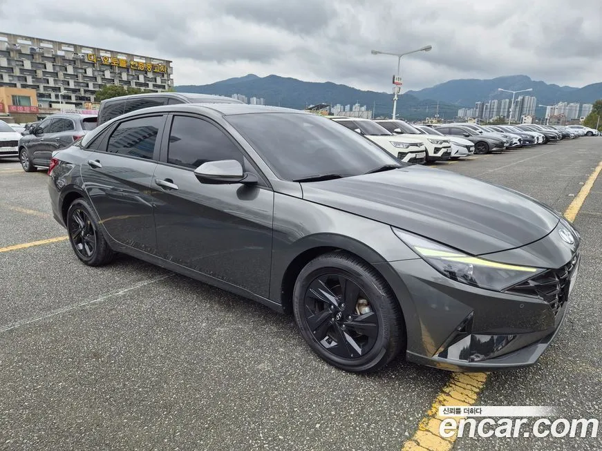Hyundai AVANTE — фото 3