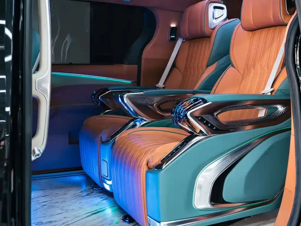 Toyota Sienna 2023 из CN, фото 10