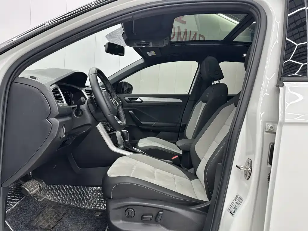Volkswagen T-Roc 2022 из CN, фото 3