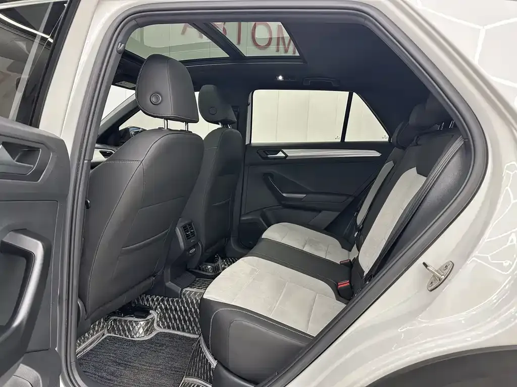 Volkswagen T-Roc 2022 из CN, фото 7