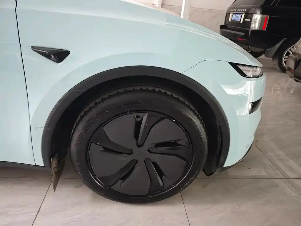 Tesla Model Y 2025 из CN, фото 9