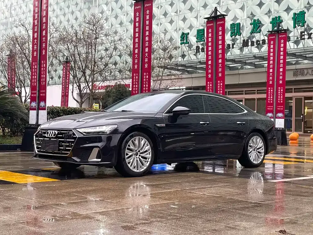Audi A7L 2023 из CN, фото 10