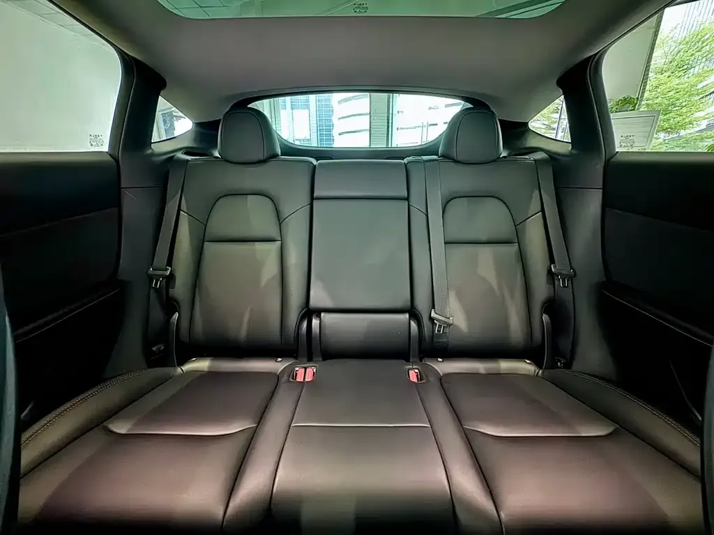 Tesla Model Y 2024 из CN, фото 8