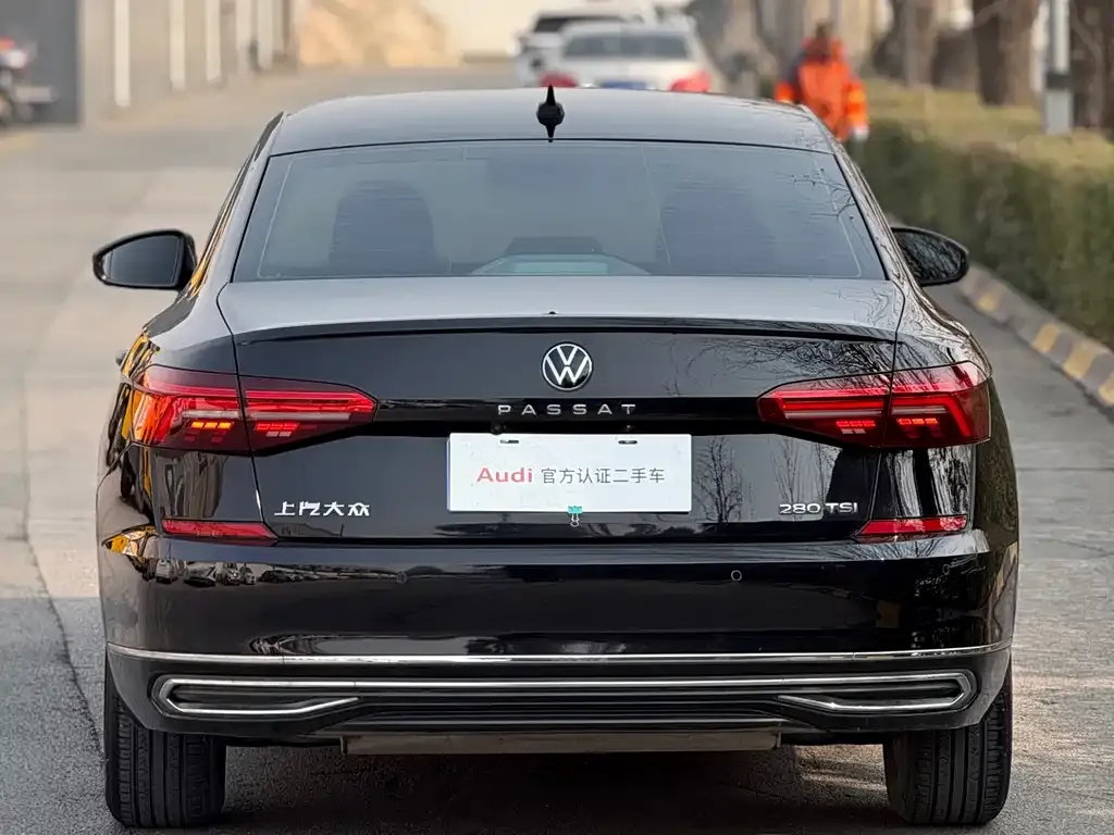 Volkswagen Passat 2021 из CN, фото 2