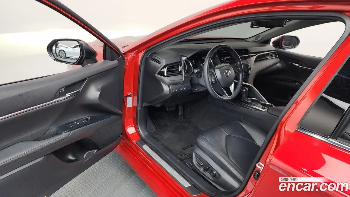Toyota Camry 2021 из KR, фото 4
