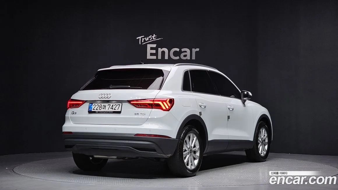 Audi Q3 — фото 3