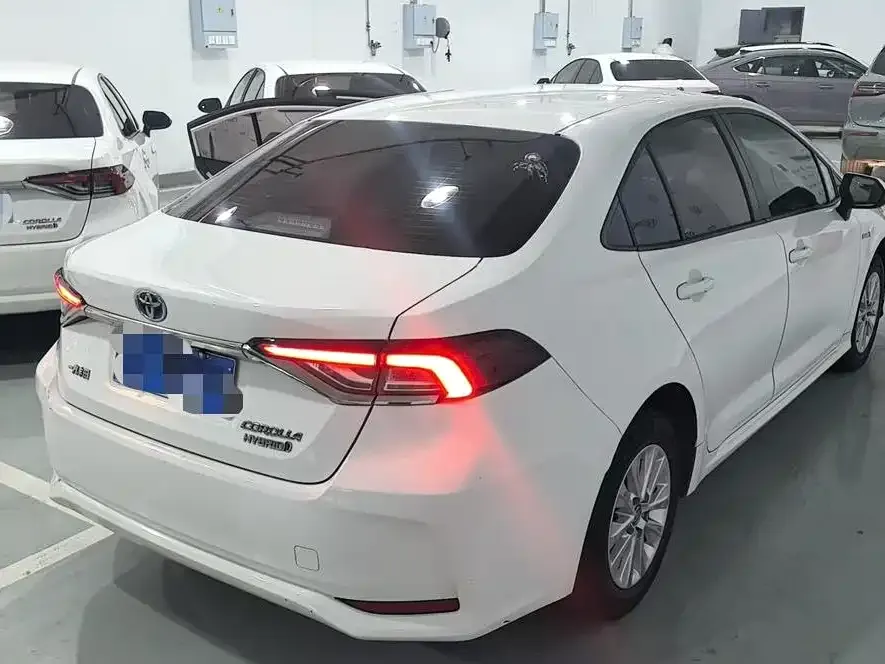Toyota Corolla 2023 из CN, фото 7