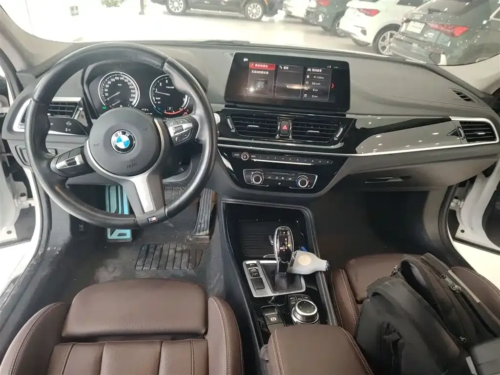 BMW 1 Series 2023 из CN, фото 6