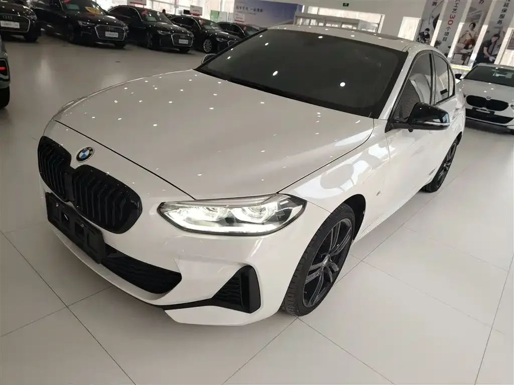 BMW 1 Series 2023 из CN, фото 9