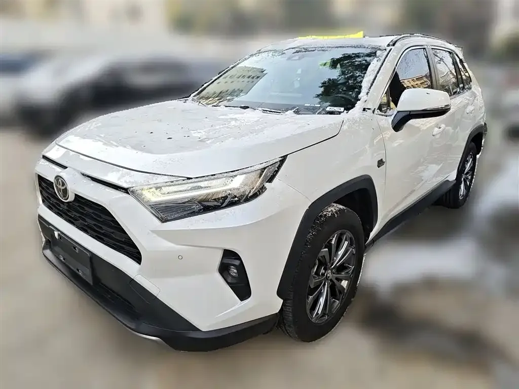 Toyota RAV4 2023 из CN, фото 1