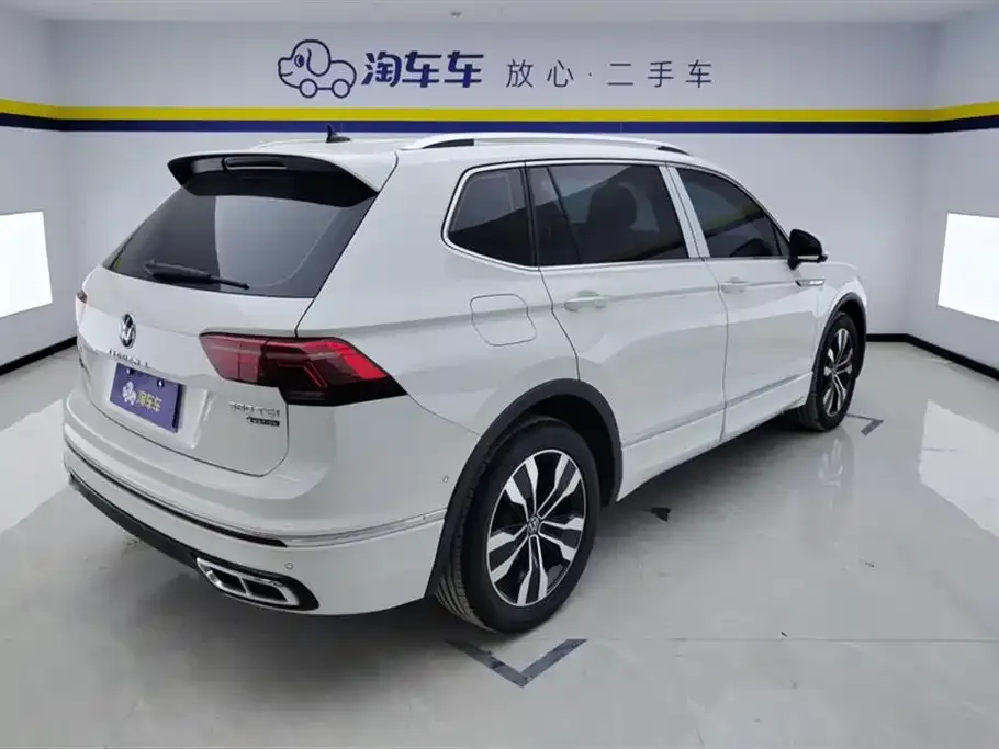 Volkswagen Tiguan L 2022 из CN, фото 8