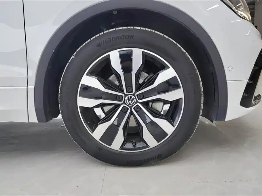 Volkswagen Tiguan L 2022 из CN, фото 6