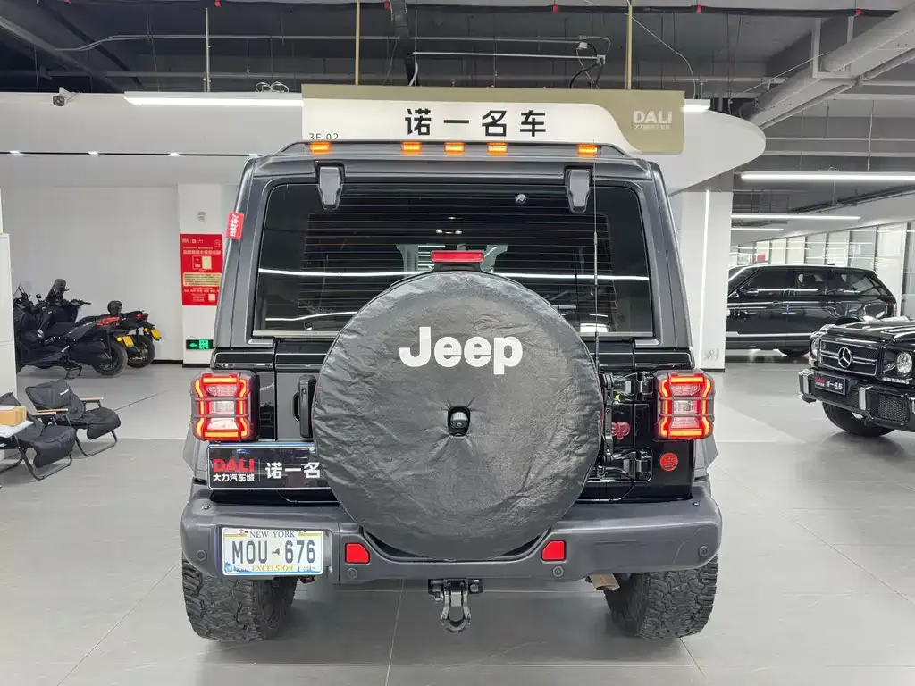 Jeep Wrangler 2021 из CN, фото 4