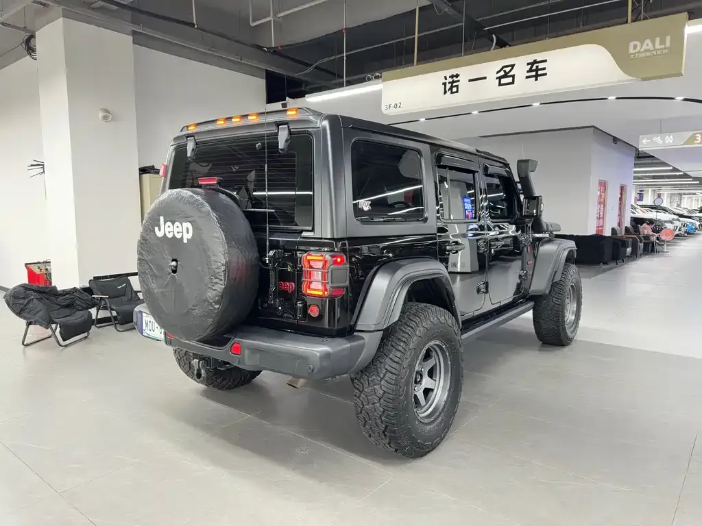 Jeep Wrangler 2021 из CN, фото 2