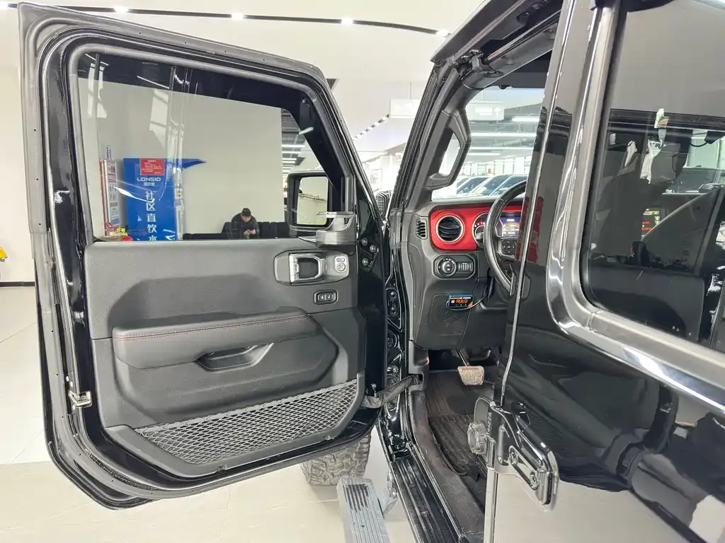 Jeep Wrangler 2021 из CN, фото 7