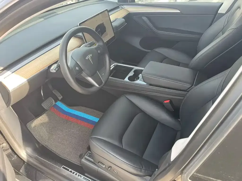 Tesla Model Y 2023 из CN, фото 4