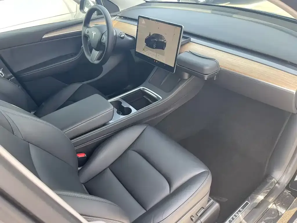 Tesla Model Y 2023 из CN, фото 5