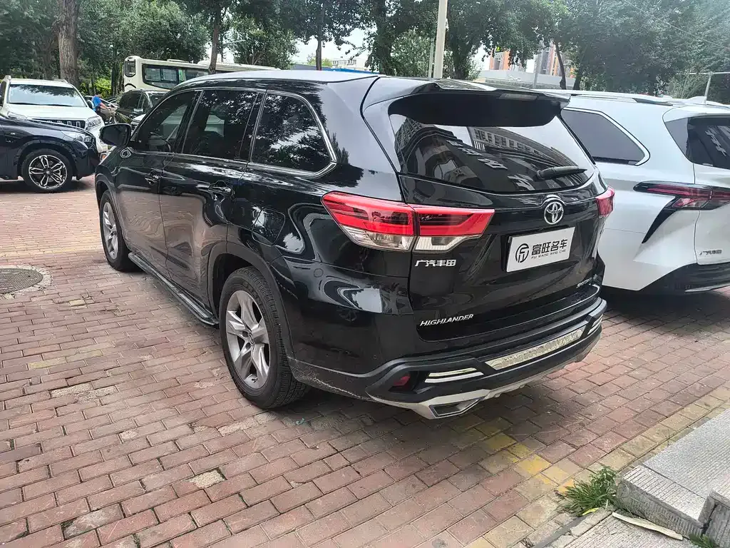 Toyota Highlander 2022 из CN, фото 10