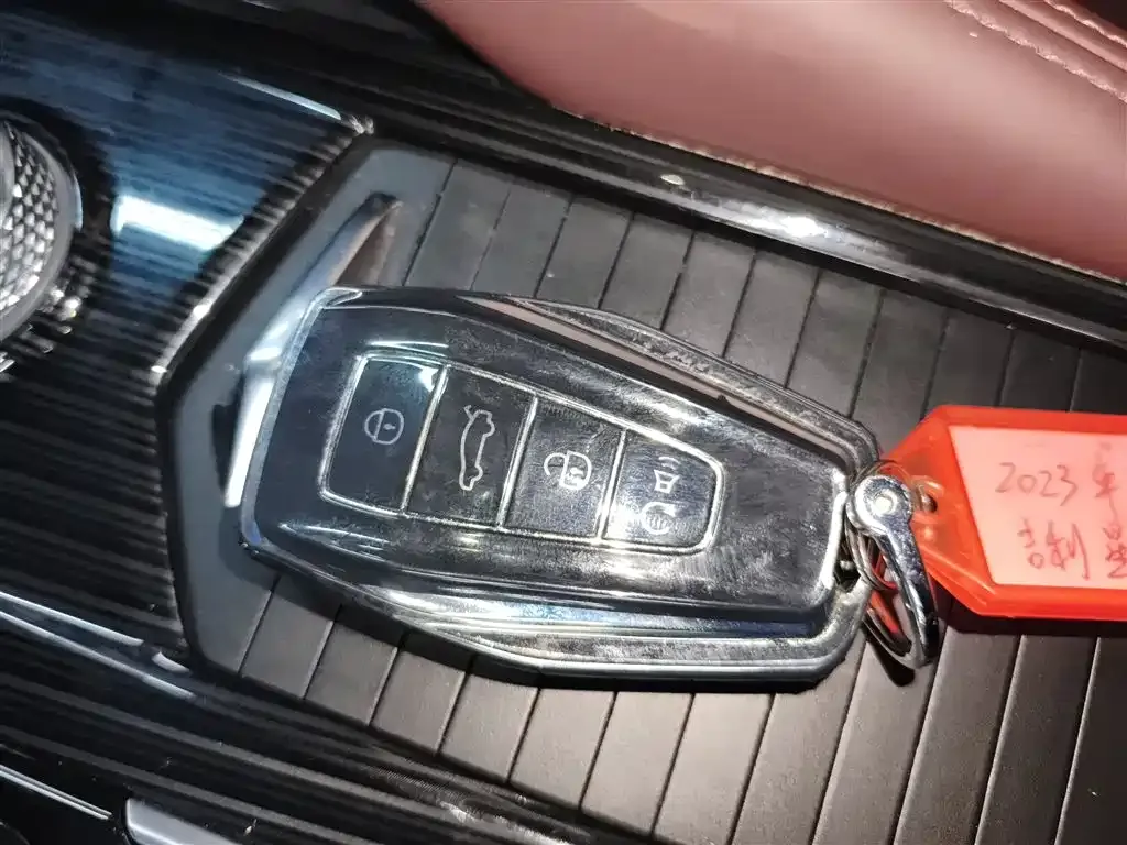 Geely Xingyue L 2023 из CN, фото 10
