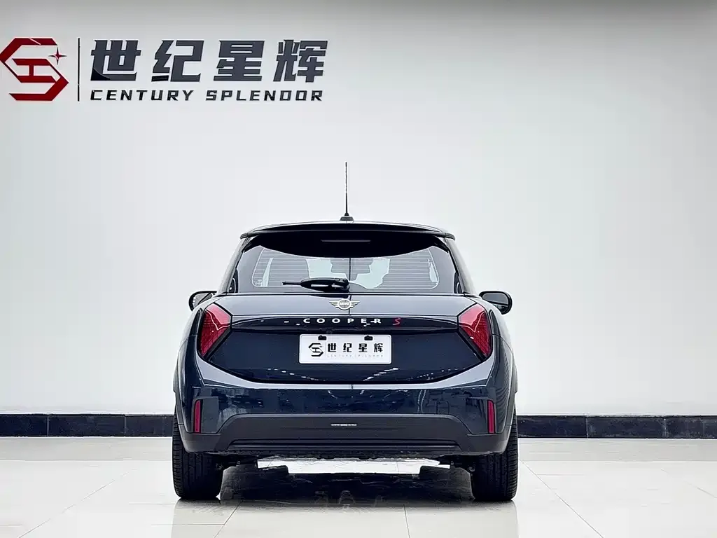MINI Cooper (3-door) 2025 из CN, фото 2