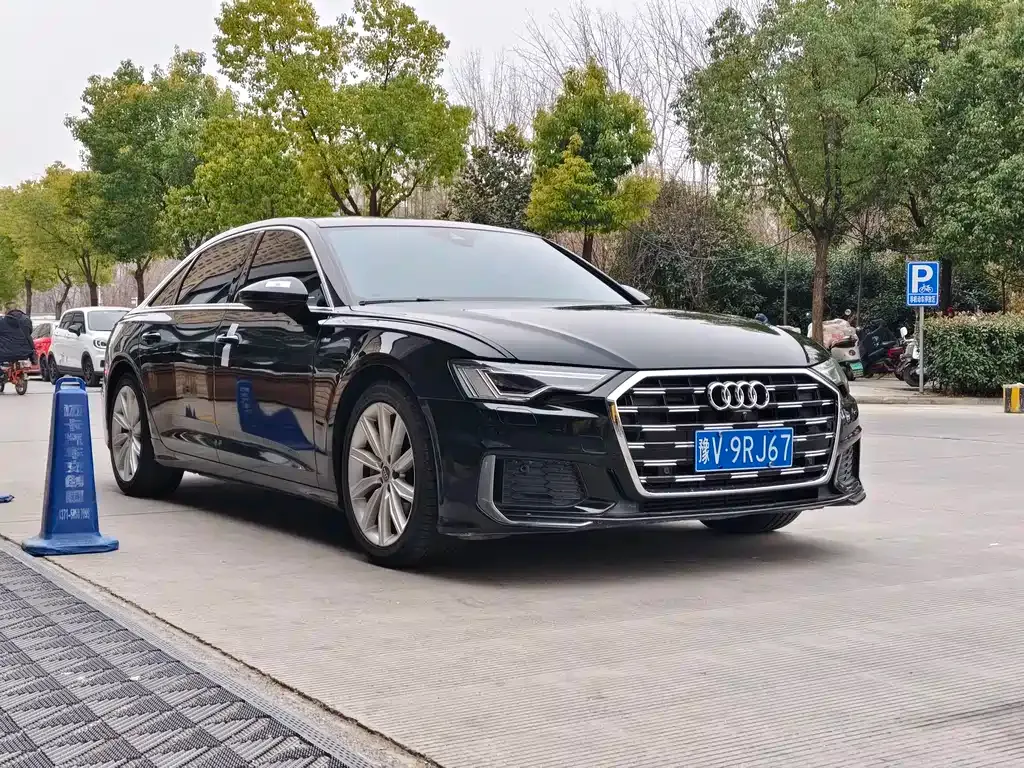 Audi A6L 2021 из CN, фото 9