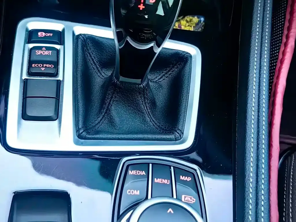 BMW 1 Series 2021 из CN, фото 3