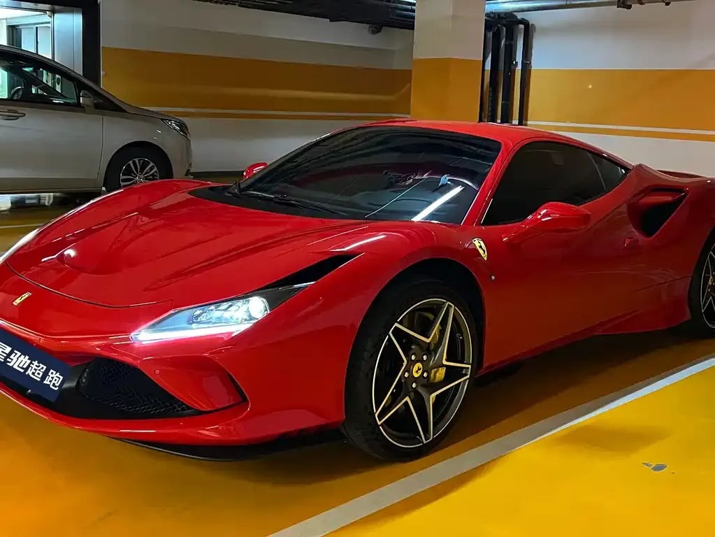 Ferrari F8 — фото 7