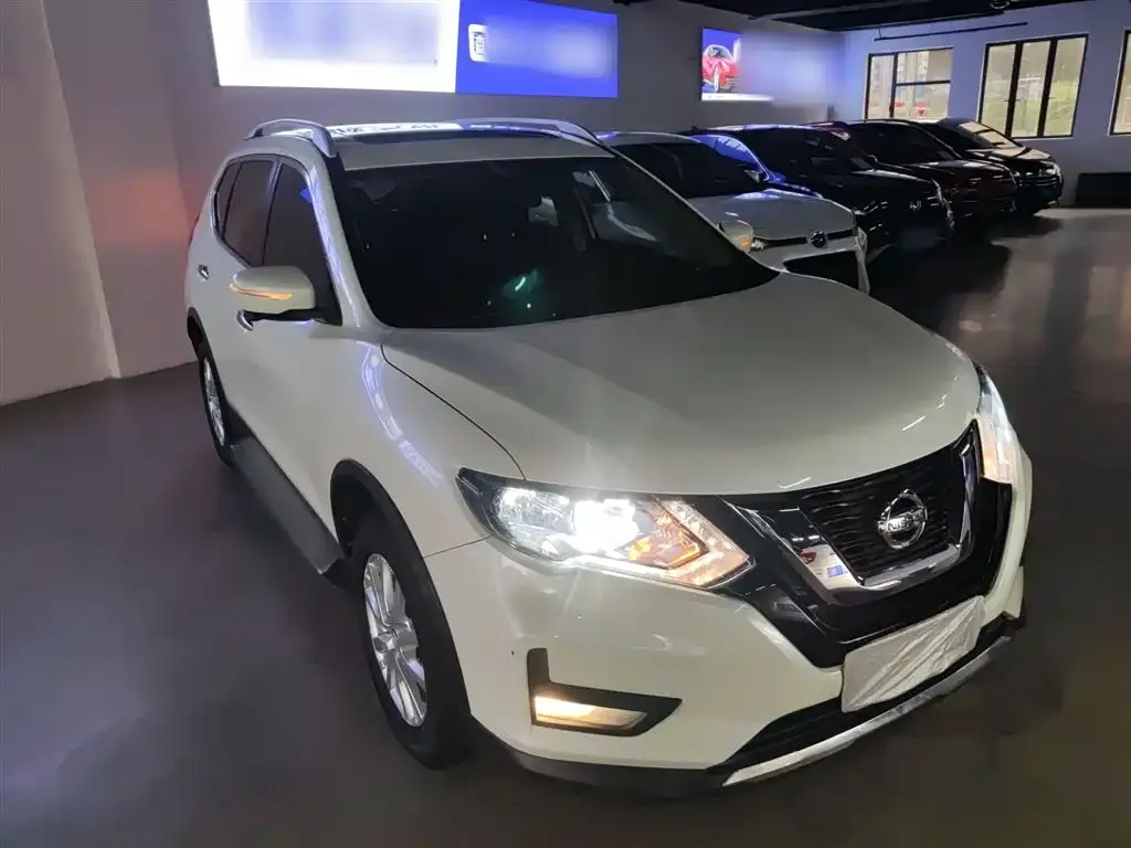 Nissan X-Trail 2021 из CN, фото 4