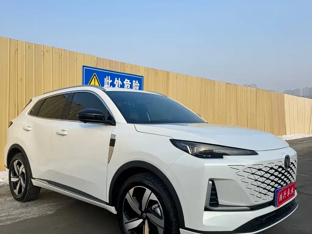 Changan CS55PLUS — фото 9
