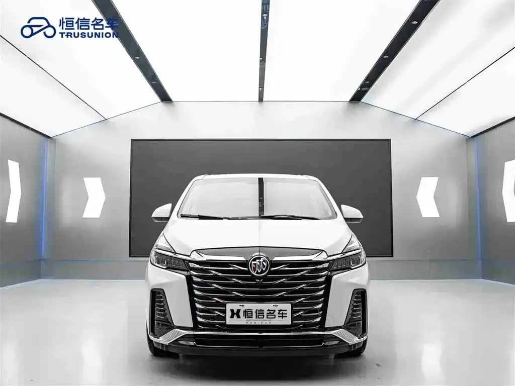 Buick GL8 2023 из CN, фото 2