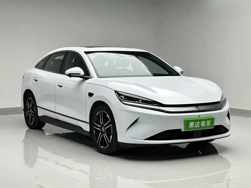 BYD Qin L — фото 10