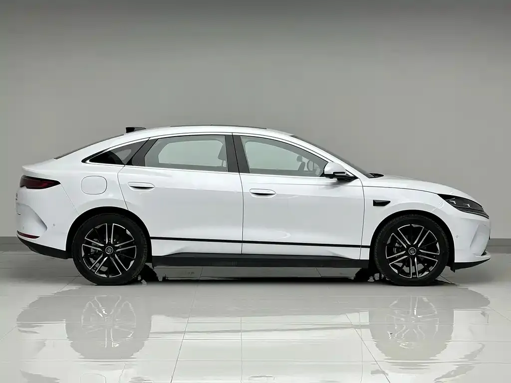 BYD Qin L — фото 2
